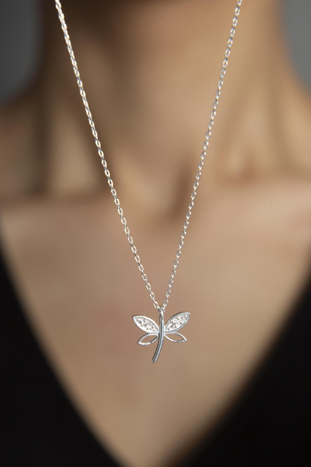Elika Silver Beyaz Zirkon Taşlı 925 Ayar Kararmayan Forse Zincir Kadın Gümüş Kolye 43 cm