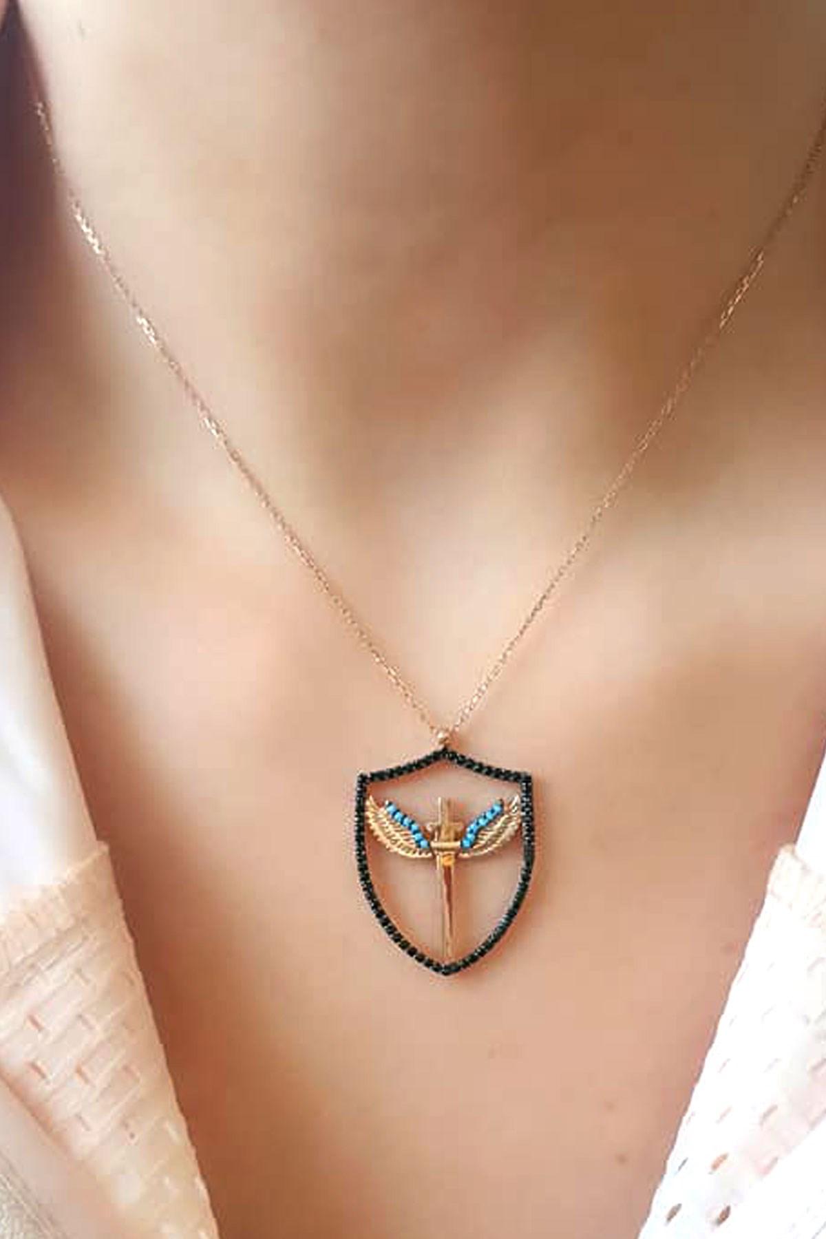 Oseshop Melek Siyah Mavi Firuze Taşlı 925 Ayar Kararmayan Forse Zincir Kadın Gümüş Kolye 45 cm