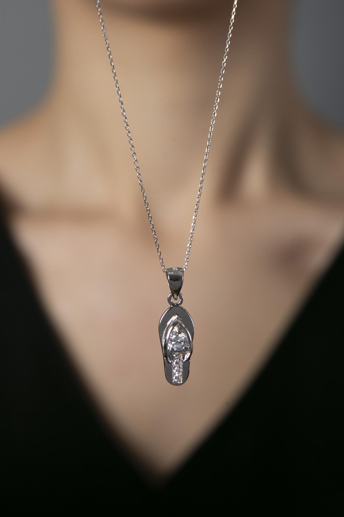Elika Silver Beyaz Zirkon Taşlı 925 Ayar Kararmayan Terlik Zincir Kadın Gümüş Kolye 45 cm