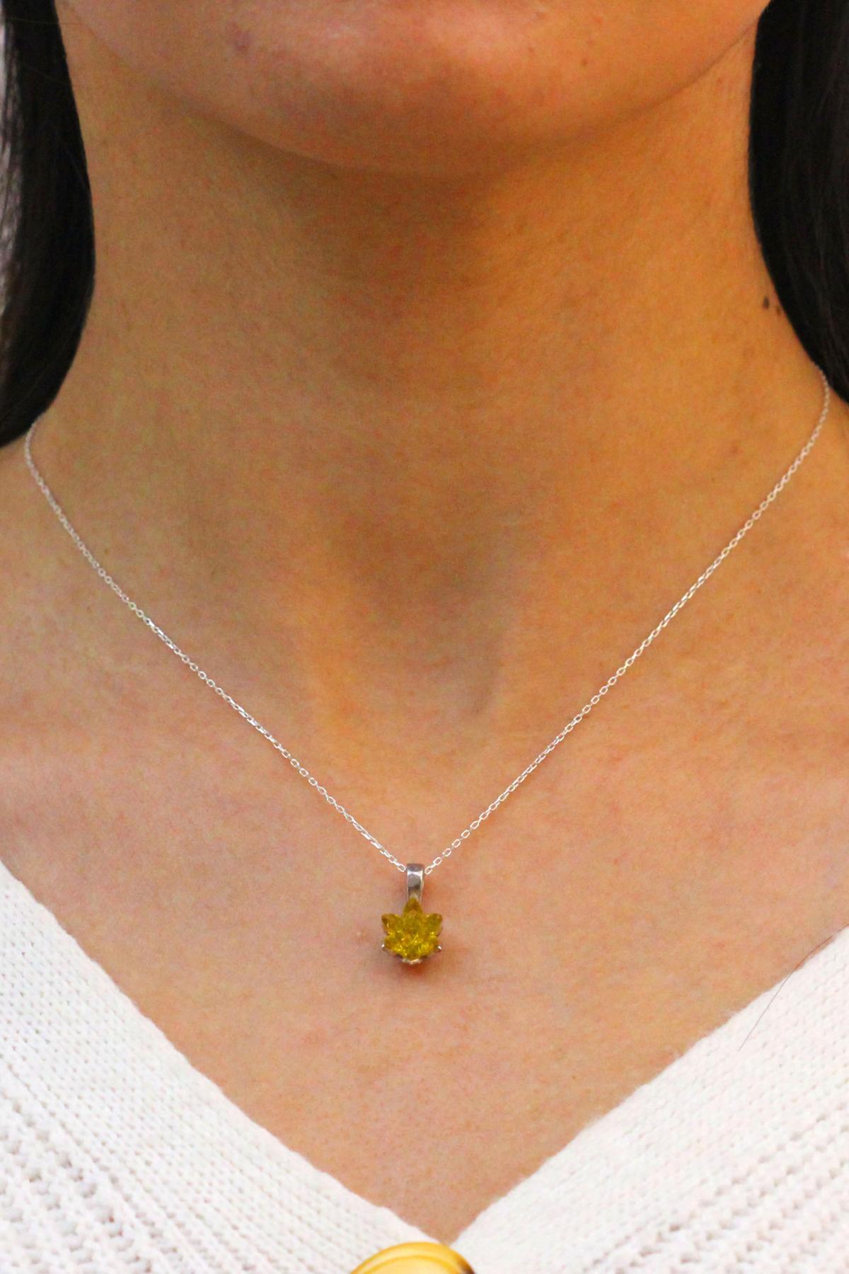 Midyat Nurtaş Gümüş Uğur Böceği Sarı Peridot Taşlı Forse Zincir Kadın Gümüş Kolye