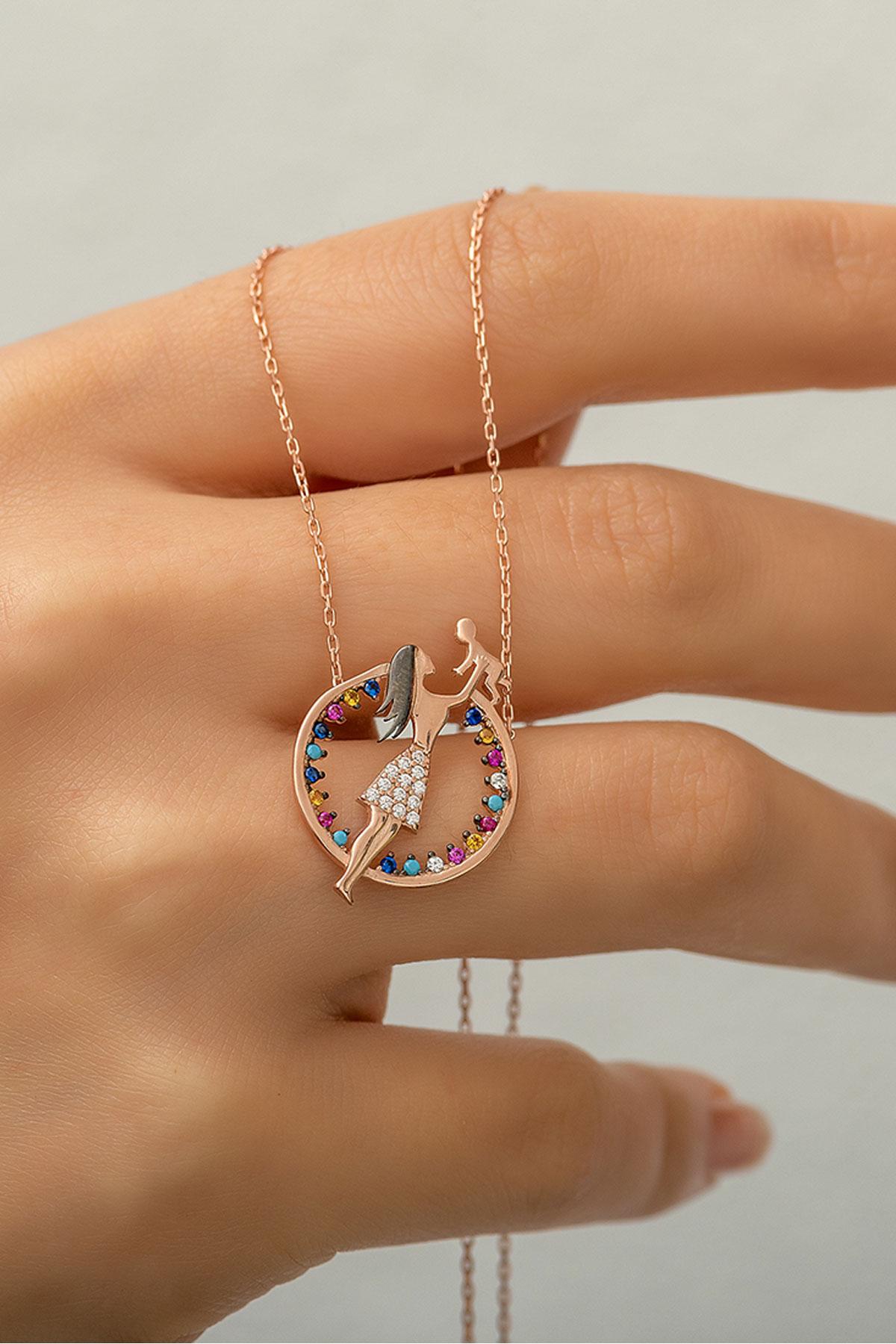 Elika Silver Kuğu Çok Renkli Zirkon Taşlı 925 Ayar Kararmayan Düz Zincir Kadın Gümüş Kolye 43 cm