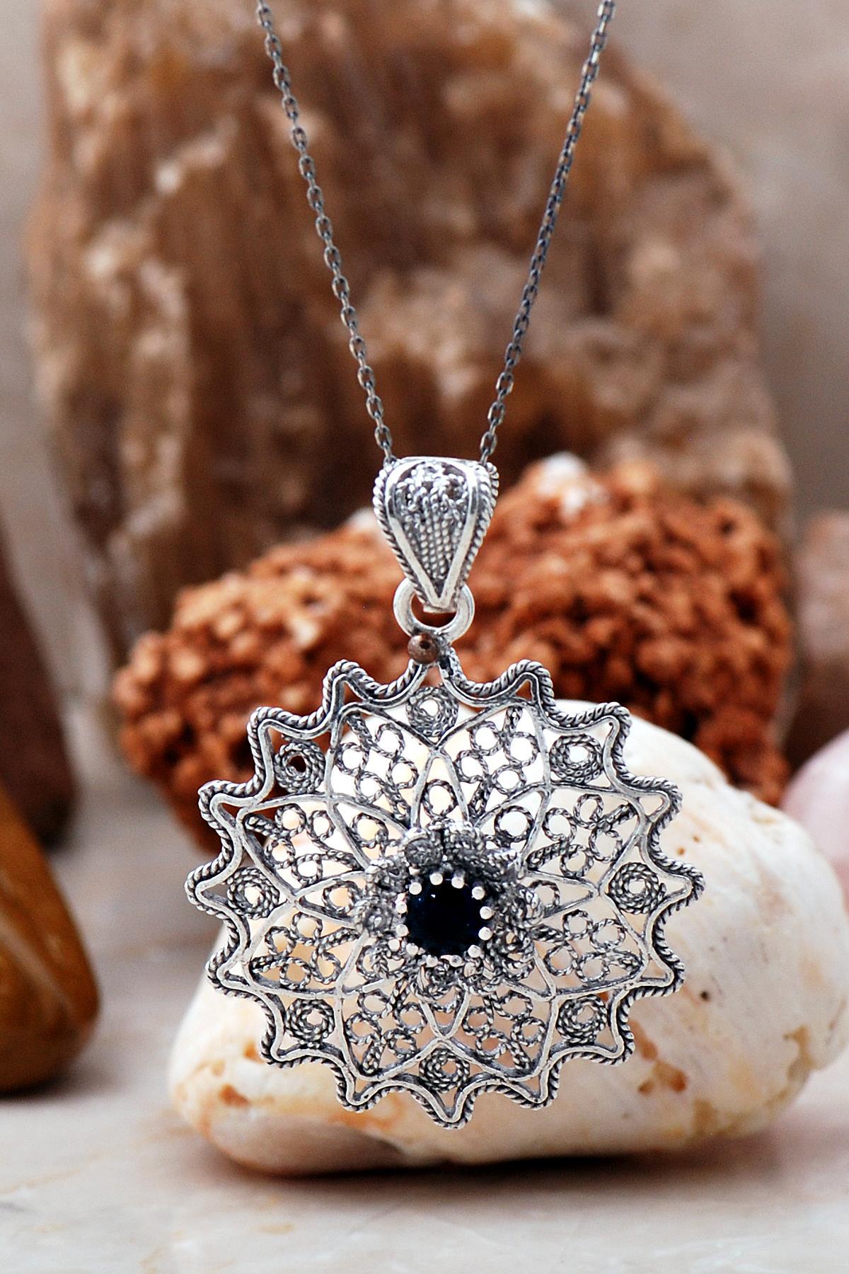 Sümer Telkari Yıldız Bordo Safir Taşlı Kararmayan Çiçek Düz Zincir Kadın Gümüş Kolye 50 cm
