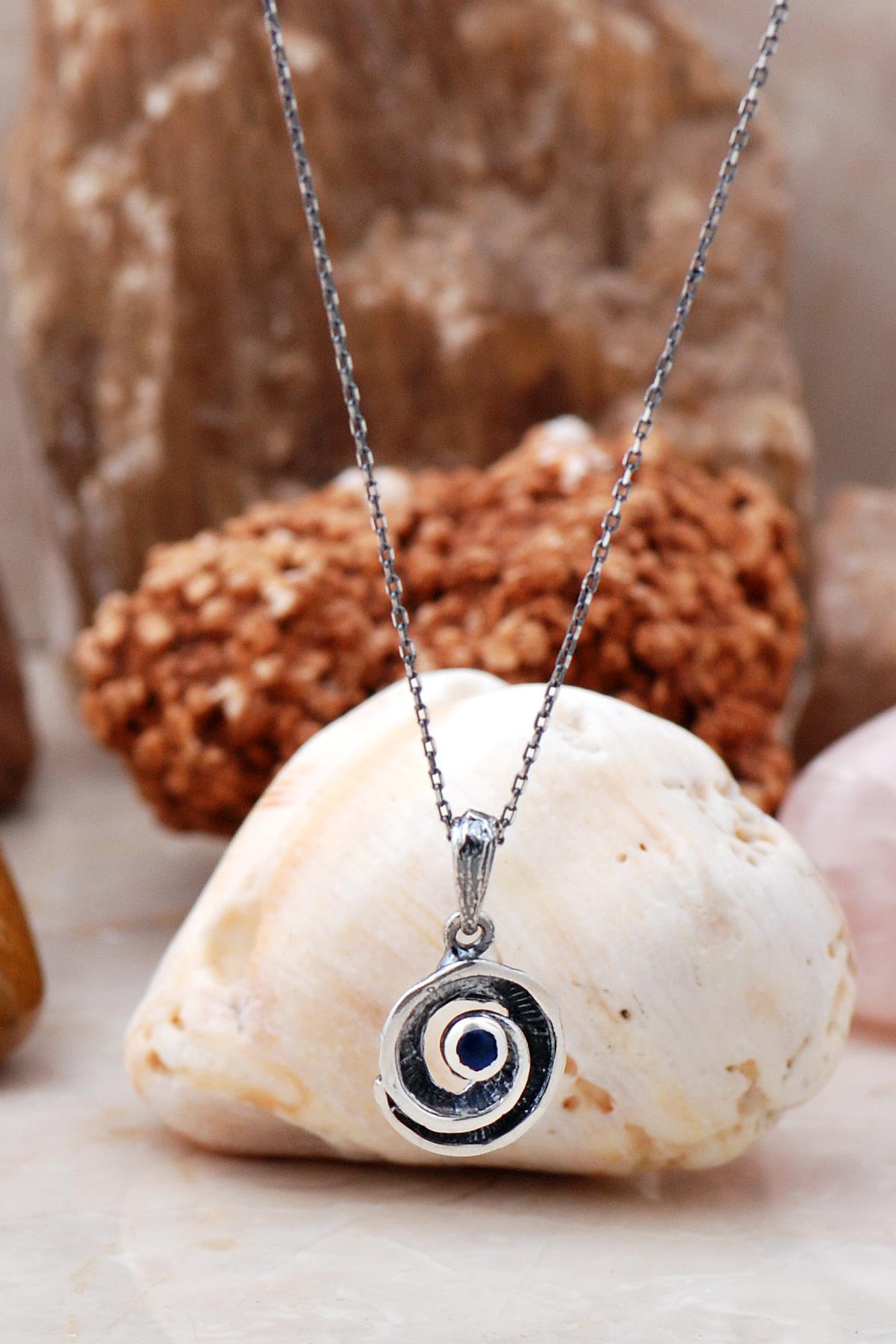 Sümer Telkari Yeşil Safir Taşlı Kararmayan Topaz Düz Zincir Kadın Gümüş Kolye 50 cm