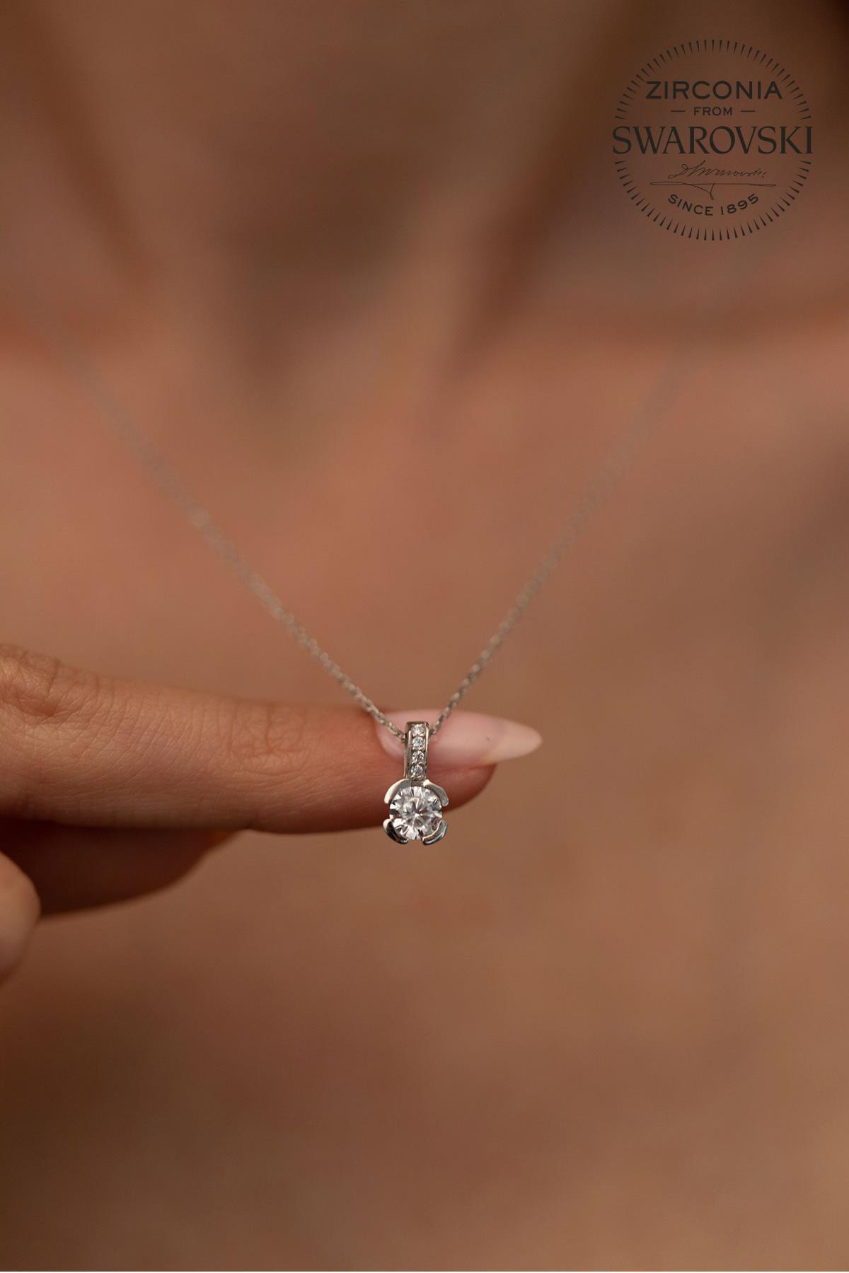 Swarovski Kartanesi Beyaz Zirkon Taşlı Kararmayan Çiçek Düz Zincir Kadın Gümüş Kolye 45 cm