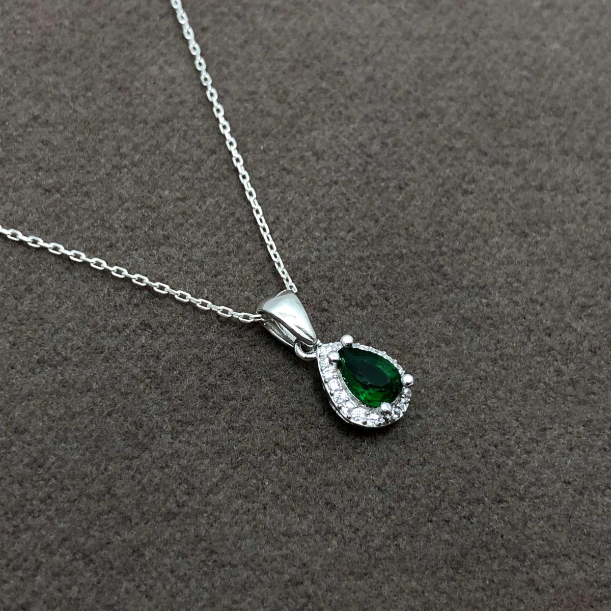 Midyat Nurtaş Gümüş Beyaz Yeşil Zirkon Taşlı Kelebek Forse Zincir Kadın Gümüş Kolye 45 cm