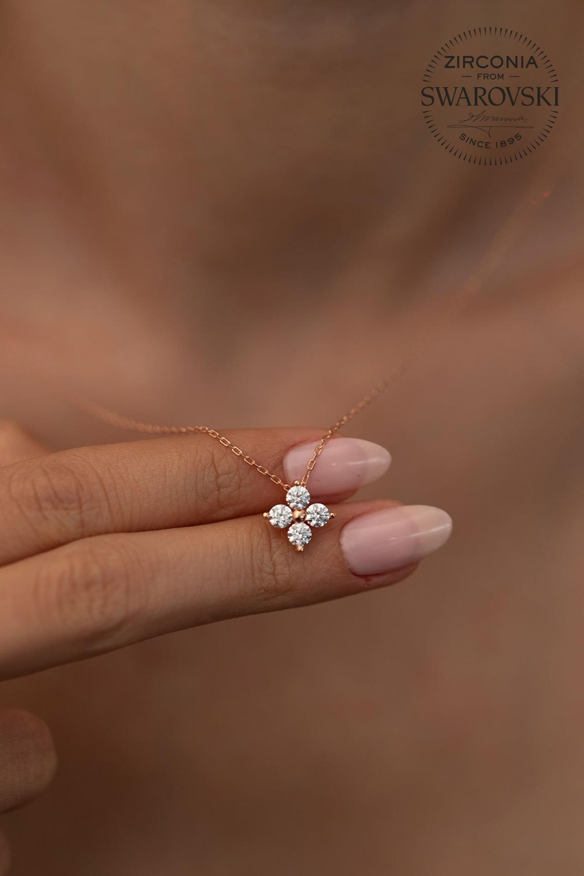 Swarovski Kalp Beyaz Zirkon Taşlı Kararmayan Düz Zincir Kadın Gümüş Kolye 45 cm