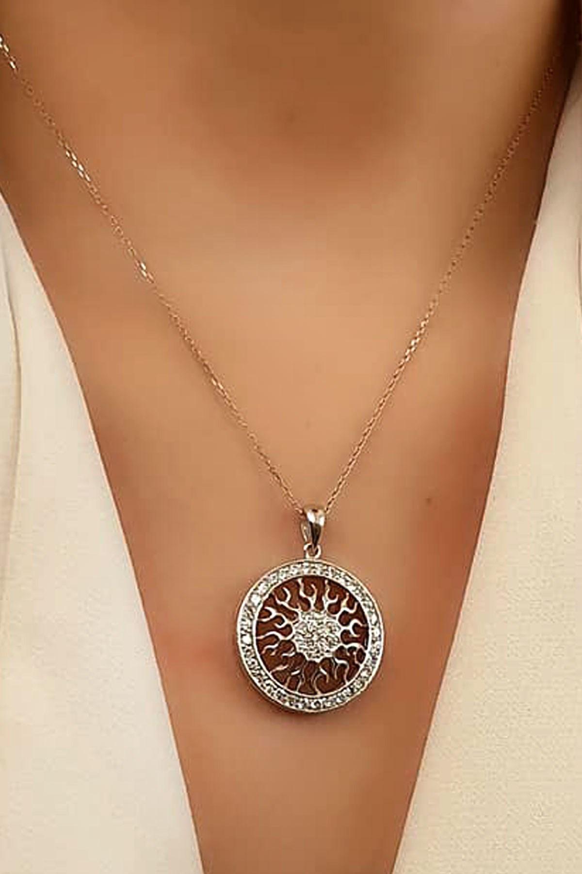 Oseshop Güneş Beyaz Zirkon Taşlı 925 Ayar Kararmayan Figürlü Forse Zincir Kadın Gümüş Kolye 45 cm