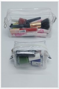 Togin Beyaz Düz PVC Seyahat Makyaj Çantası