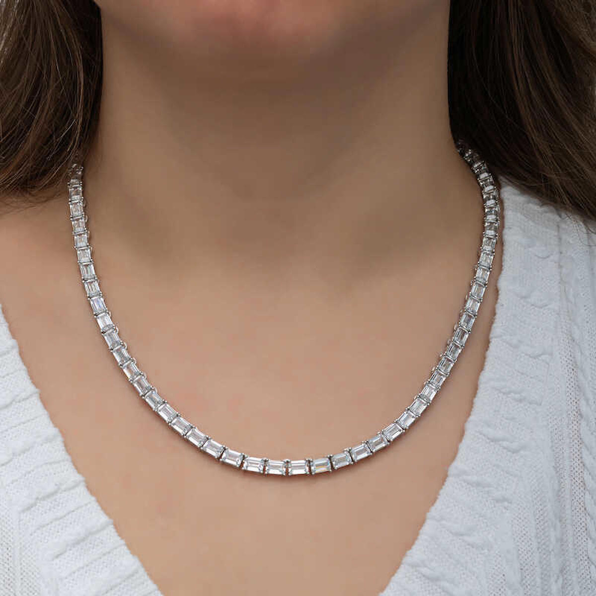 Stillove Su Yolu Baget Beyaz Taşlı 925 Ayar Kararmayan Zincir Kadın Gümüş Kolye 50 cm
