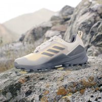 Adidas Terrex Swift R3 Gore-Tex IE5064 Ortopedik Su Geçirmez Bağcıklı Unisex Outdoor Ayakkabısı Bej
