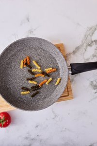 Emsan Durable Plastik Saplı Granit 26 cm Düz Tava Gri