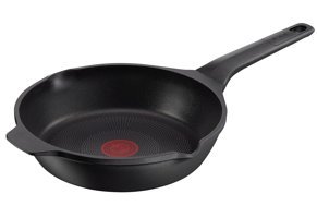 Tefal Robusto E24904 Plastik Saplı Alüminyum 24 cm Kızartma Tava Siyah