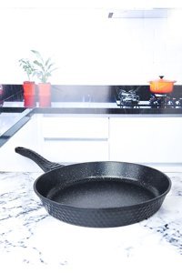 Bre Home Ezme Plastik Saplı Döküm 32 cm Kızartma Tava Gri