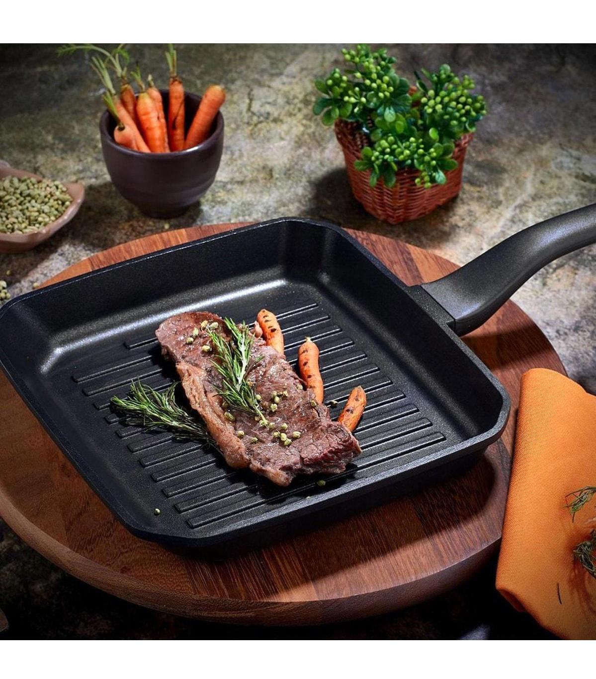 Togo Kare Plastik Saplı Döküm 26 cm Grill Tava Siyah