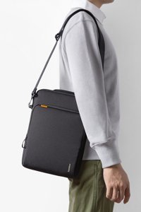 Tomtoc Defenderace A03D3D1 13-14.9 inç Polyester Su Geçirmez El-Omuz Laptop Çantası Siyah
