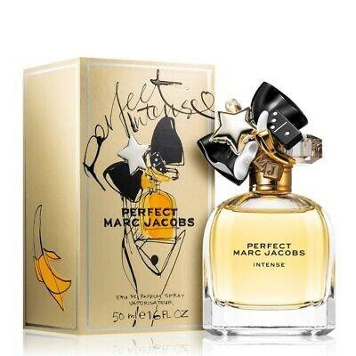 Marc Jacobs EDP Çiçeksi-Odunsu-Sandal Ağacı Kadın Parfüm 50 ml