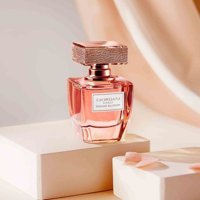 Oriflame Giordani Gold Essenza Blossom EDT Baharatlı-Çiçeksi-Meyveli Kadın Parfüm 50 ml