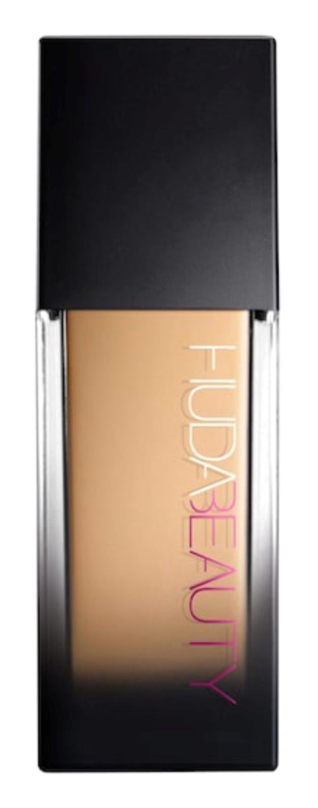 Huda Beauty Faux Filter Luminous Matte Su Bazlı Vegan Likit Tüp Fondöten 35 ml 220N Custard