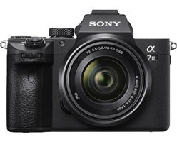 Sony A7 Iıı 28-70 mm Full HD Aynasız Dijital Fotoğraf Makinesi Siyah