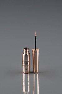 Golden Rose Metallic 13 Suya Dayanıklı Mat Gold Kalıcı İnce Uçlu Fırça Likit Eyeliner