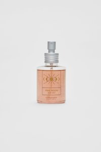 Stradivarius Pink Moon Meyvemsi Kadın Vücut Spreyi 100 ml