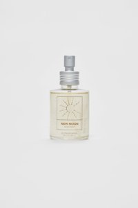Stradivarius New Moon Meyvemsi Kadın Vücut Spreyi 100 ml