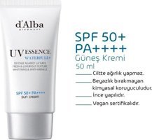 D'Alba Waterful Essence 50 Faktör Tüm Ciltler İçin Nemlendirici Yağsız Yüz Güneş Kremi 50 ml