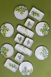 Flora 14 Parça 6 Kişilik Çok Renkli Desenli Seramik Kahvaltı Takımı