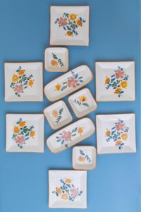 Flora 12 Parça 6 Kişilik Çok Renkli Desenli Seramik Kahvaltı Takımı