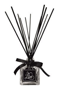 Lyn Home & Decor El Yazısı Love Love Oda Kokusu 100 ml