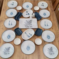 Keramika Blue Kare-Yuvarlak Desenli 27 Parça 12 Kişilik Seramik Kahvaltı Takımı Beyaz