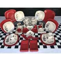 Keramika Retro Kalp-Kare Desenli 40 Parça 6 Kişilik Seramik Kahvaltı Takımı Beyaz-Kırmızı