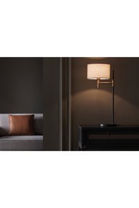 Enza Home Clementine Tekli Kumaş Tek Ayak Abajur Krem