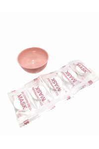 Roesıa Rose Cosmetics Sıkıştırılmış Nemlendiricili Kağıt Yüz Maskesi