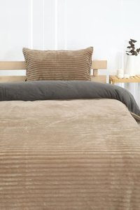 Favora Pamuk Saten Dört Mevsim 160 x 220 cm Çizgili Tek Kişilik Nevresim Takımı Krem