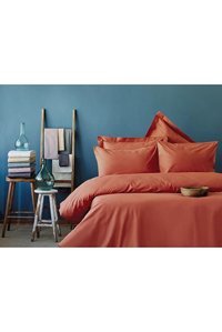 İssimo Home Ranforce Dört Mevsim 200 x 220 cm Düz Çift Kişilik Nevresim Takımı Kiremit
