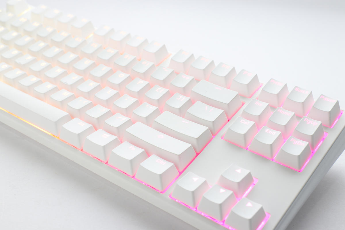Redragon Türkçe RGB 100 Tuşlu Blue Switch Kablolu Beyaz Mekanik Gaming Klavye