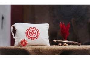 Grace Art Narçiçeği Desenli Tekstil Makyaj Çantası