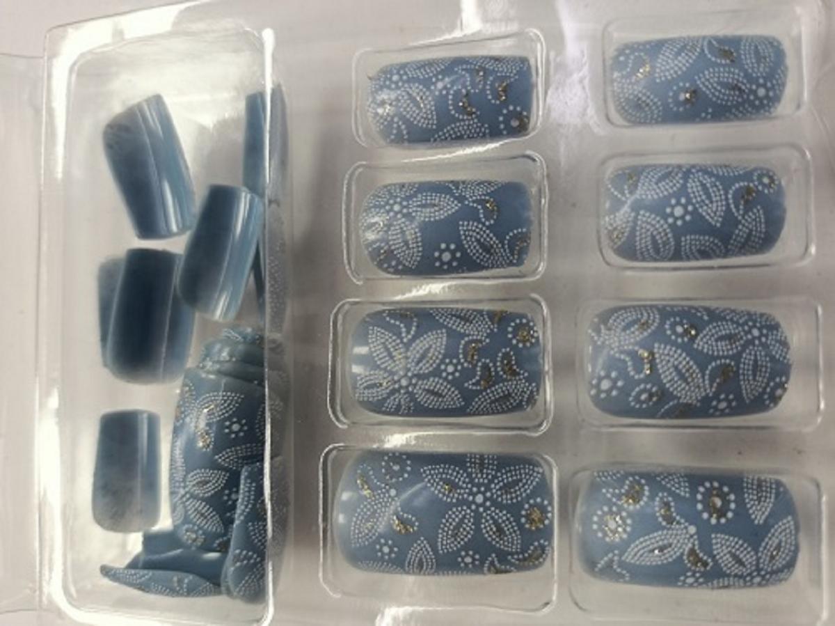 Kırmızı Kozmetik Taşlı 24'lü Oval Mavi Takma Tırnak