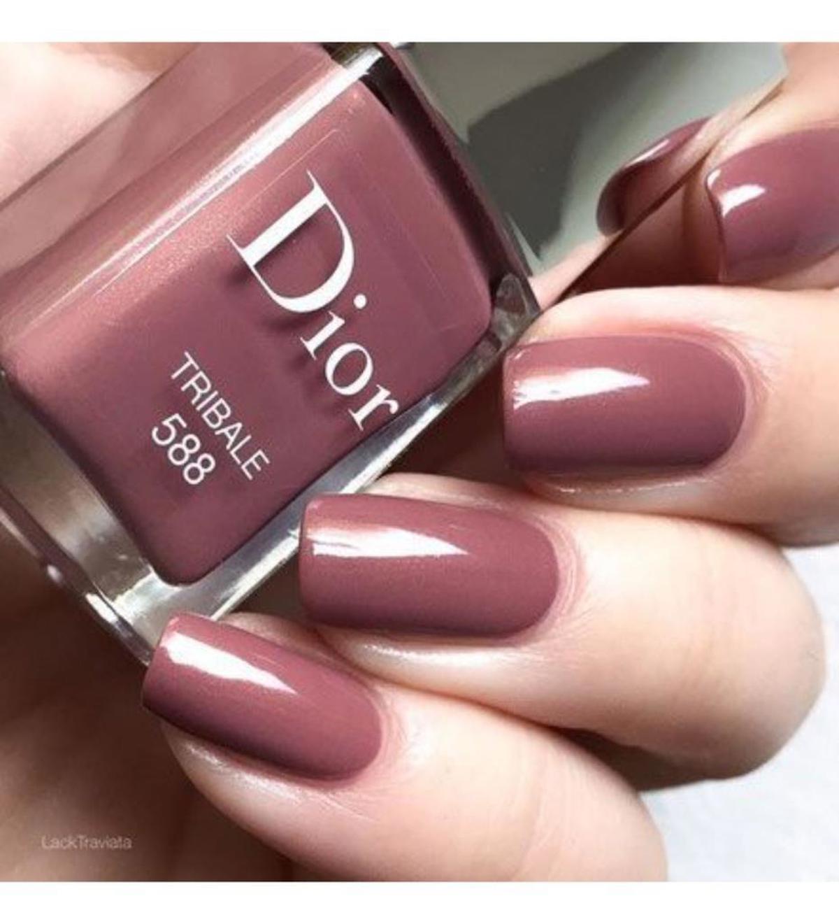 Christian Dior 588 Gül Kurusu Simli Oje