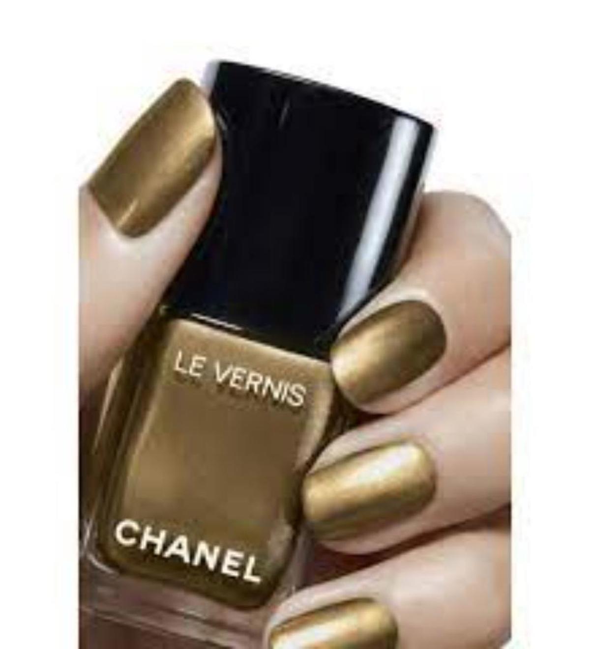 Chanel 965 Haki Metalik Oje