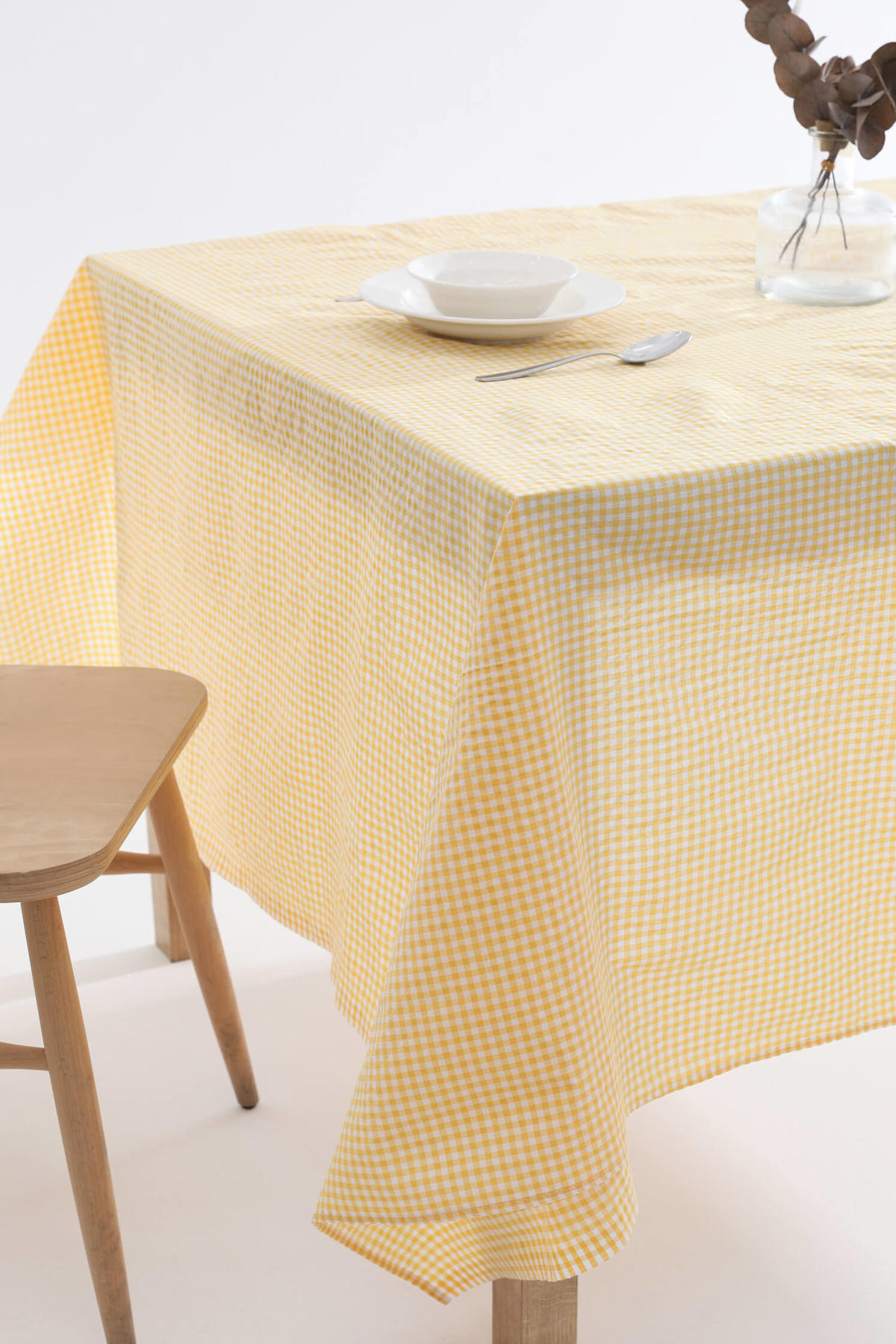 Favora Pamuk-Polyester 155 x 165 cm Kare Masa Örtüsü Sarı