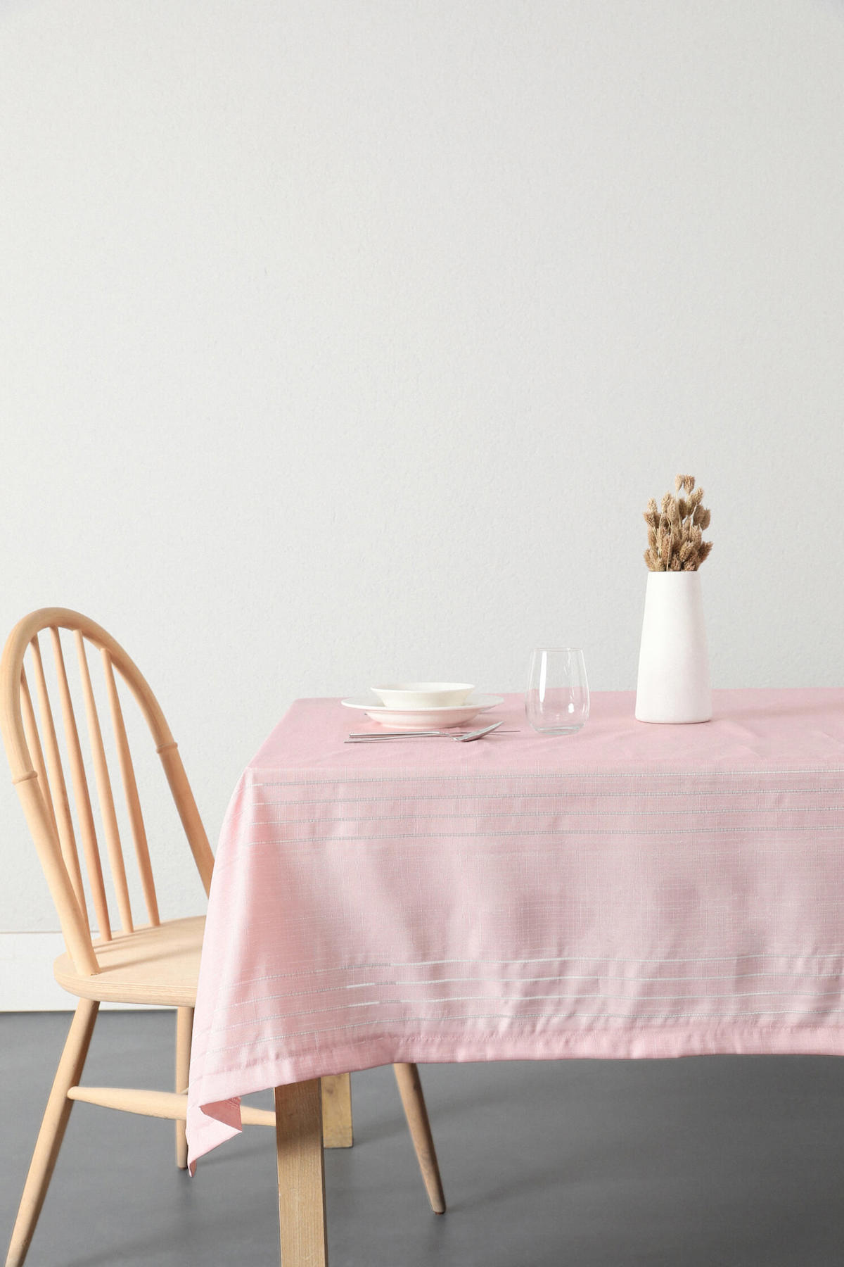 Favora Polyester 160 x 220 cm Dertsiz Dikdörtgen Masa Örtüsü Pudra