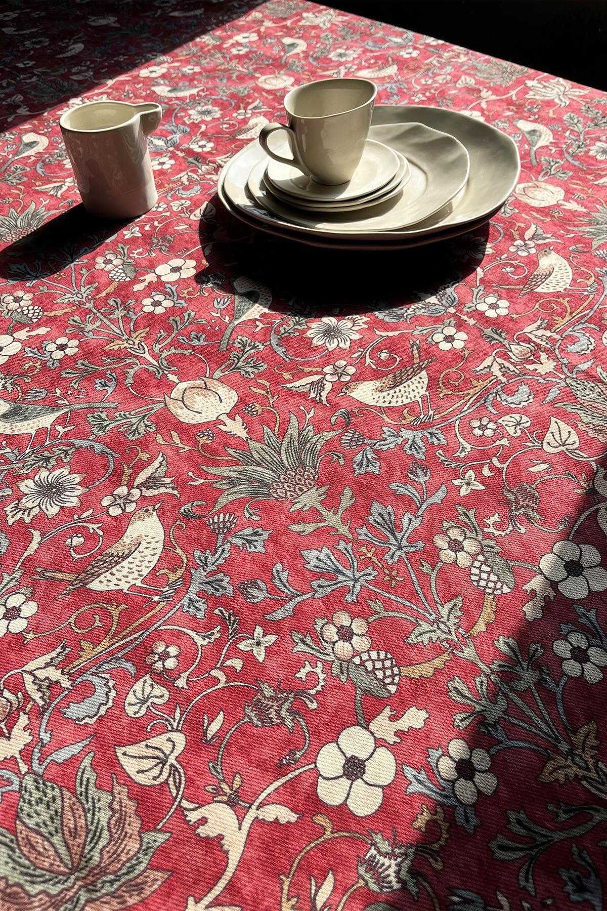 Sertex Home Polyester 135 x 225 cm Dertsiz Dikdörtgen Masa Örtüsü Bordo