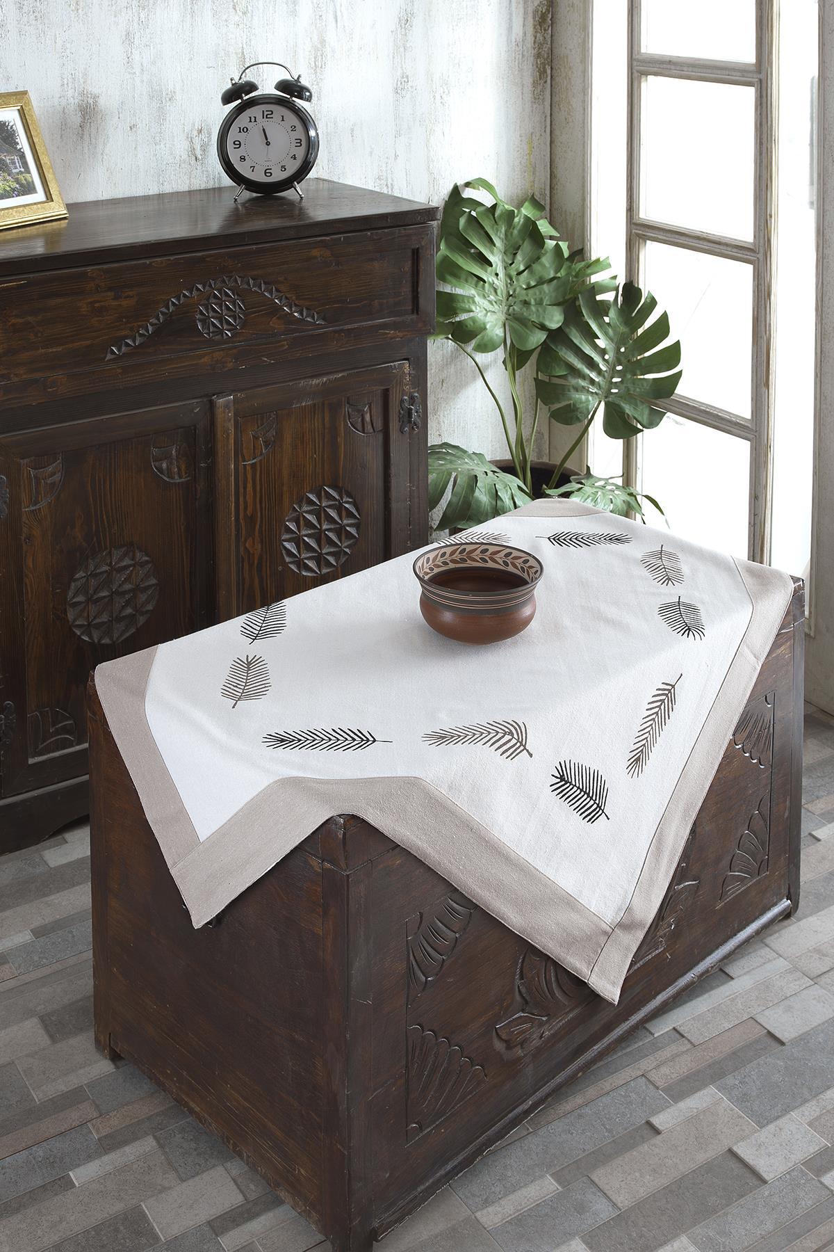 Ödel Home Keten 90 x 90 cm Kare Masa Örtüsü Kahverengi