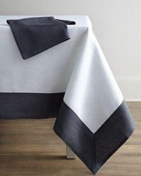 Metinev 70 x 110 cm Dikdörtgen Masa Örtüsü Beyaz-Siyah