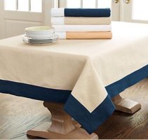 Metinev Saten 130 x 140 cm Dertsiz Kare Masa Örtüsü Bej