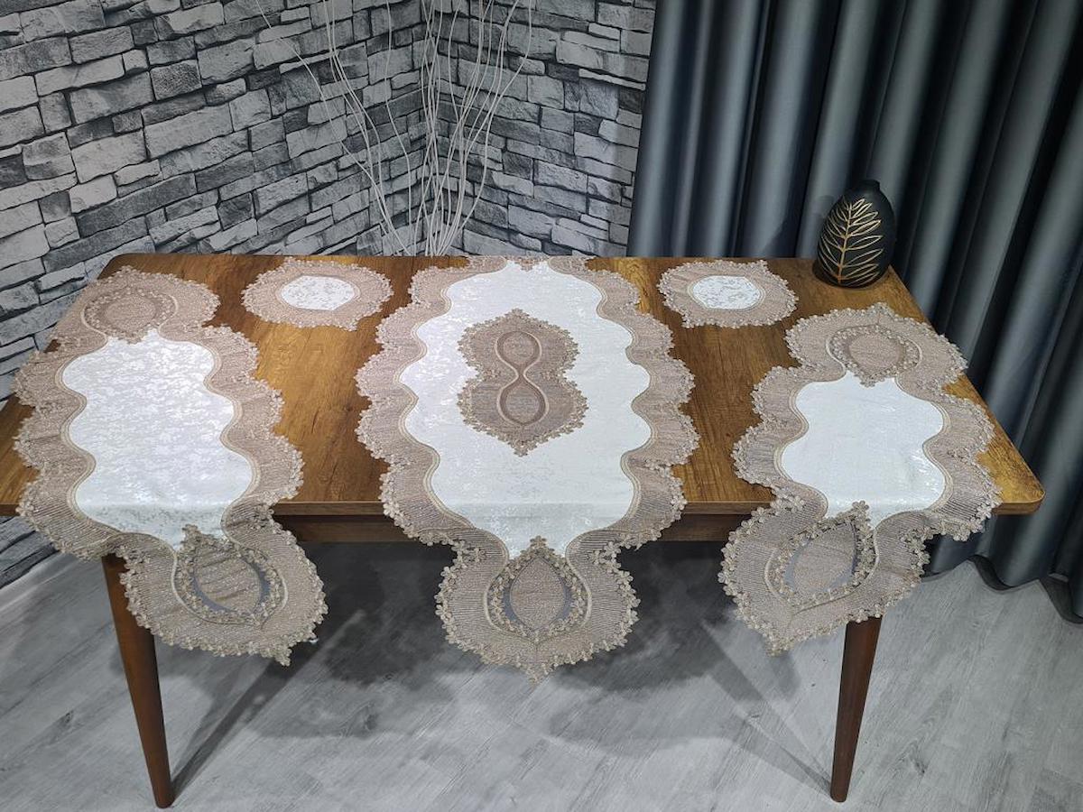Çeyiz Diyarı Kadife 80 x 170 cm Oval Masa Örtüsü Krem