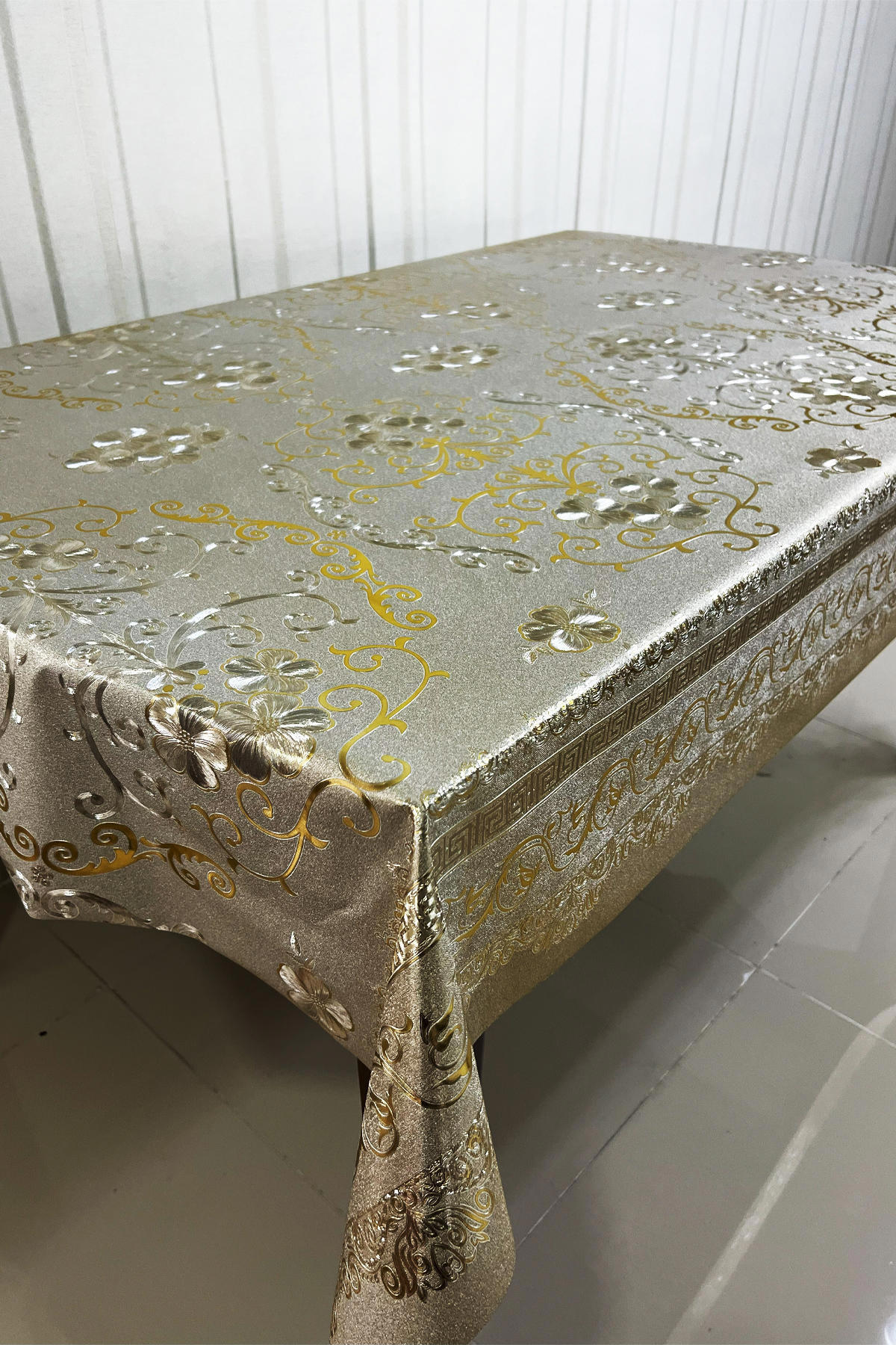 Pimula Home Keten 140 x 200 cm Dertsiz Dikdörtgen Masa Örtüsü Gold