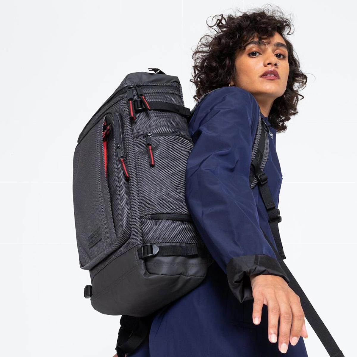 Eastpak Tecum 15.6 inç Kumaş Laptop Sırt Çantası Gri